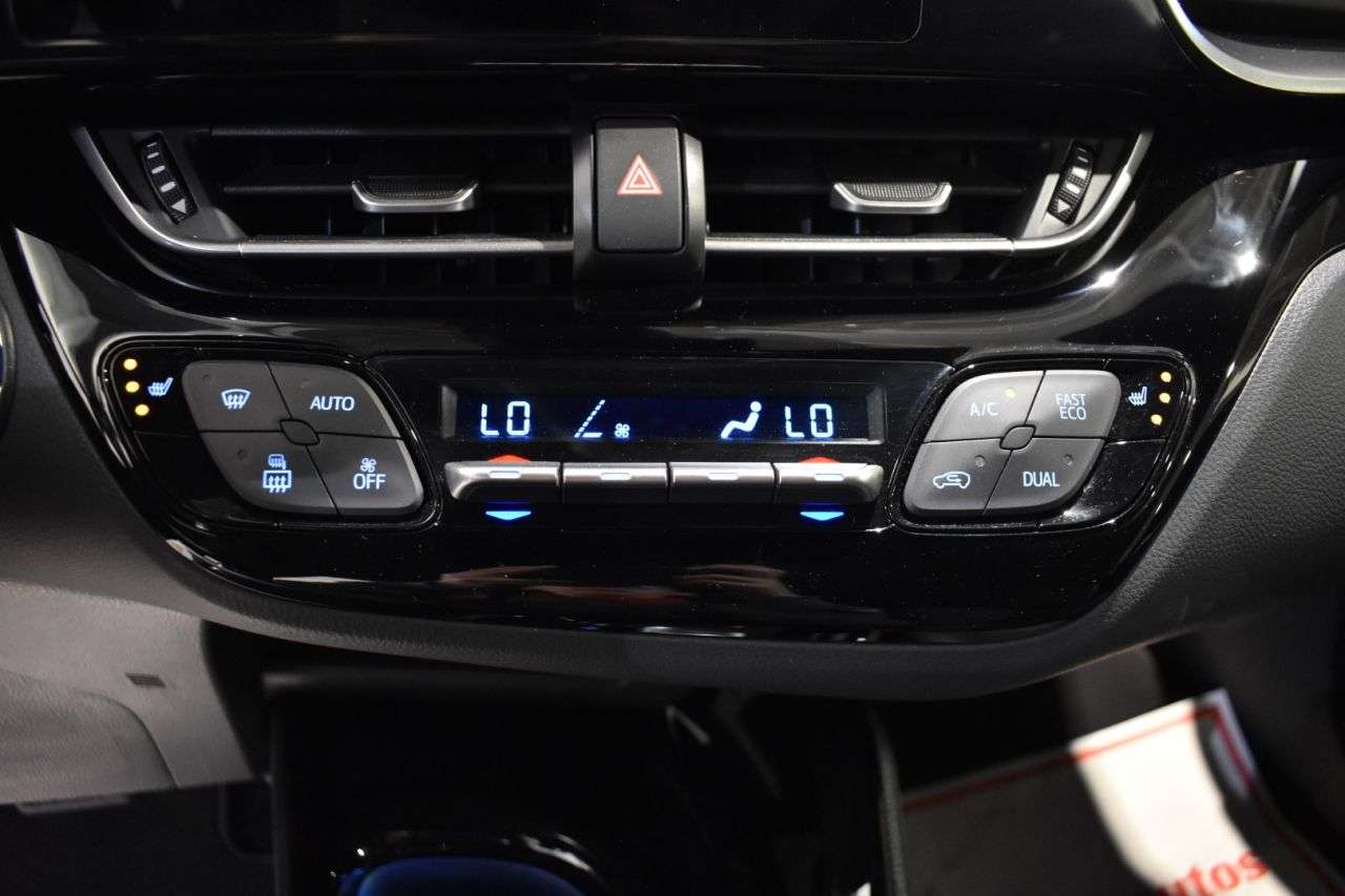 TOYOTA C-HR en Minoautos