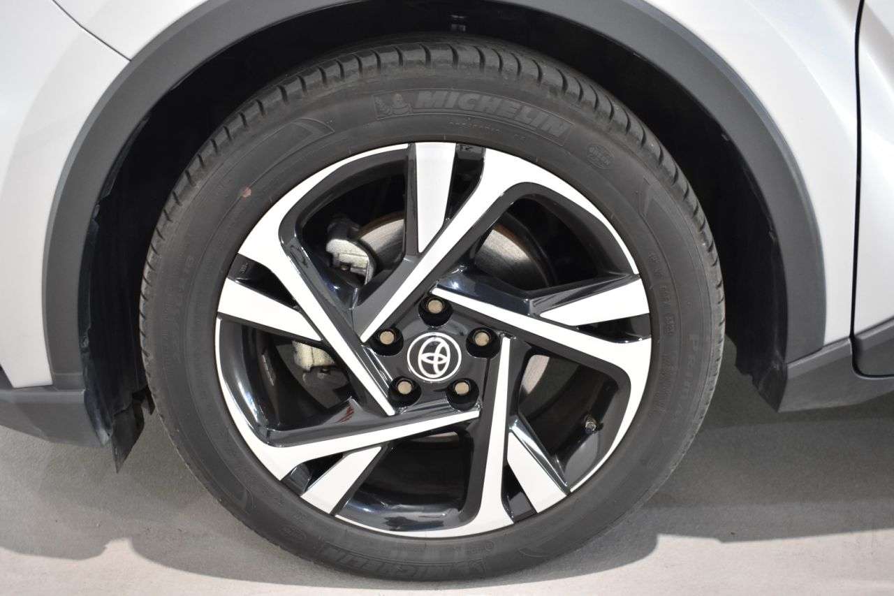 TOYOTA C-HR en Minoautos