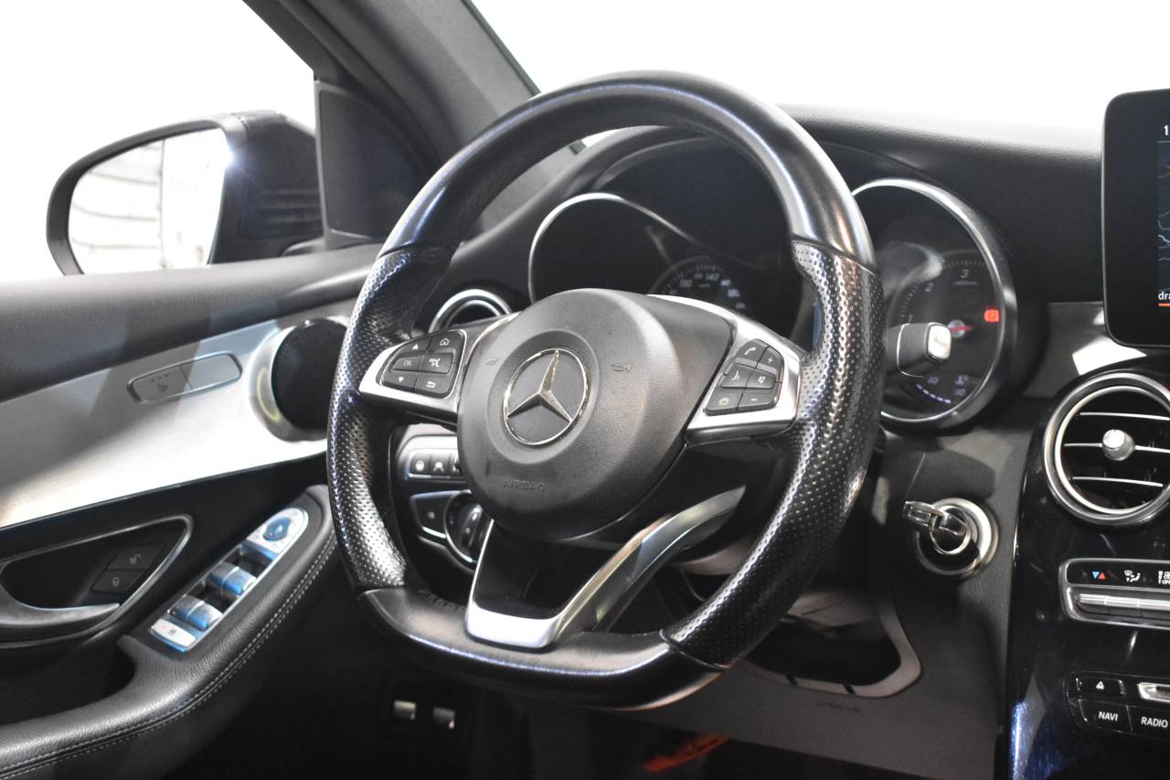 MERCEDES-BENZ GLC COUP� en Minoautos