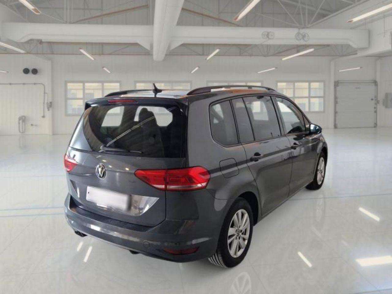 VW TOURAN en Minoautos
