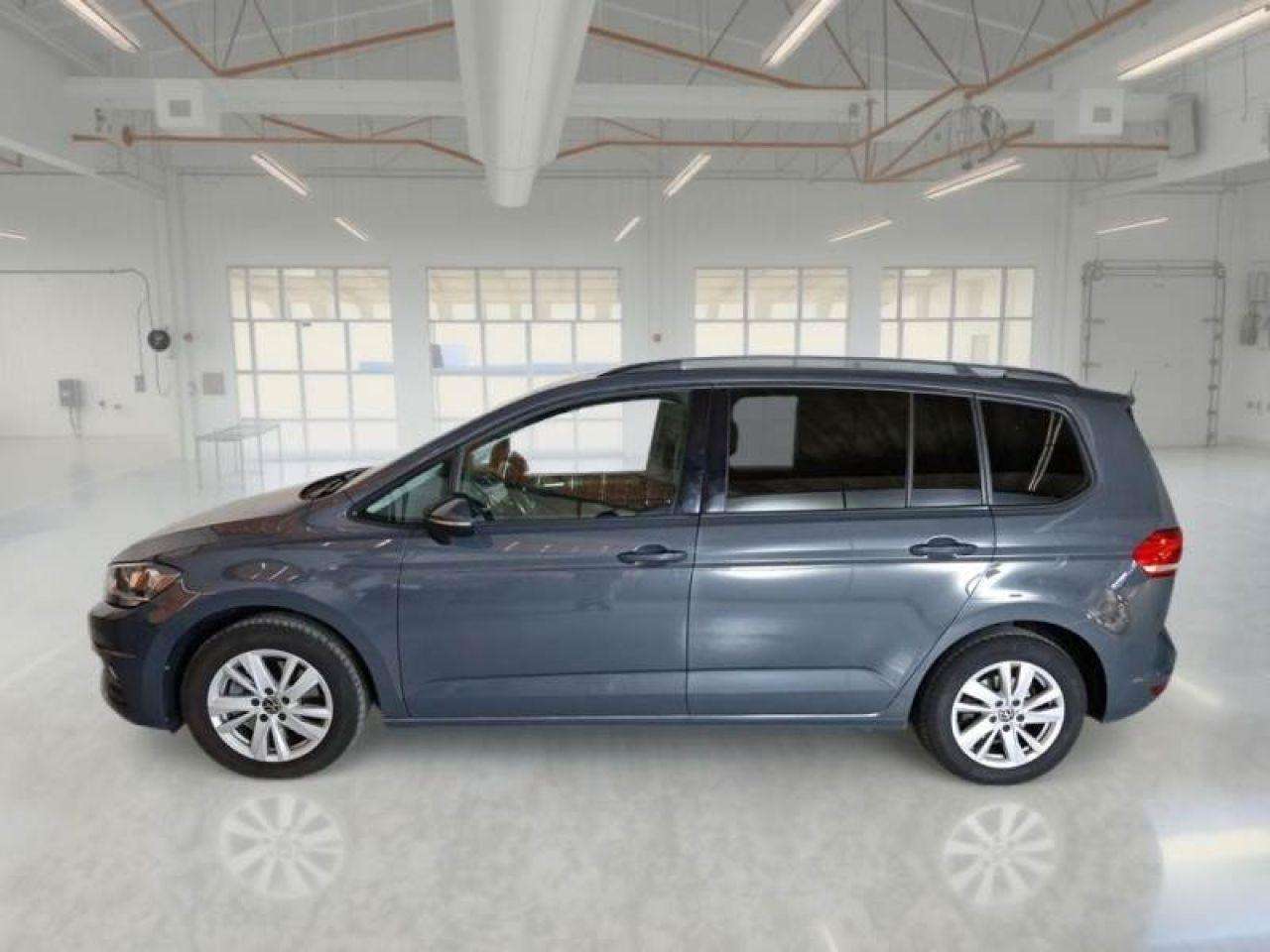 VW TOURAN en Minoautos