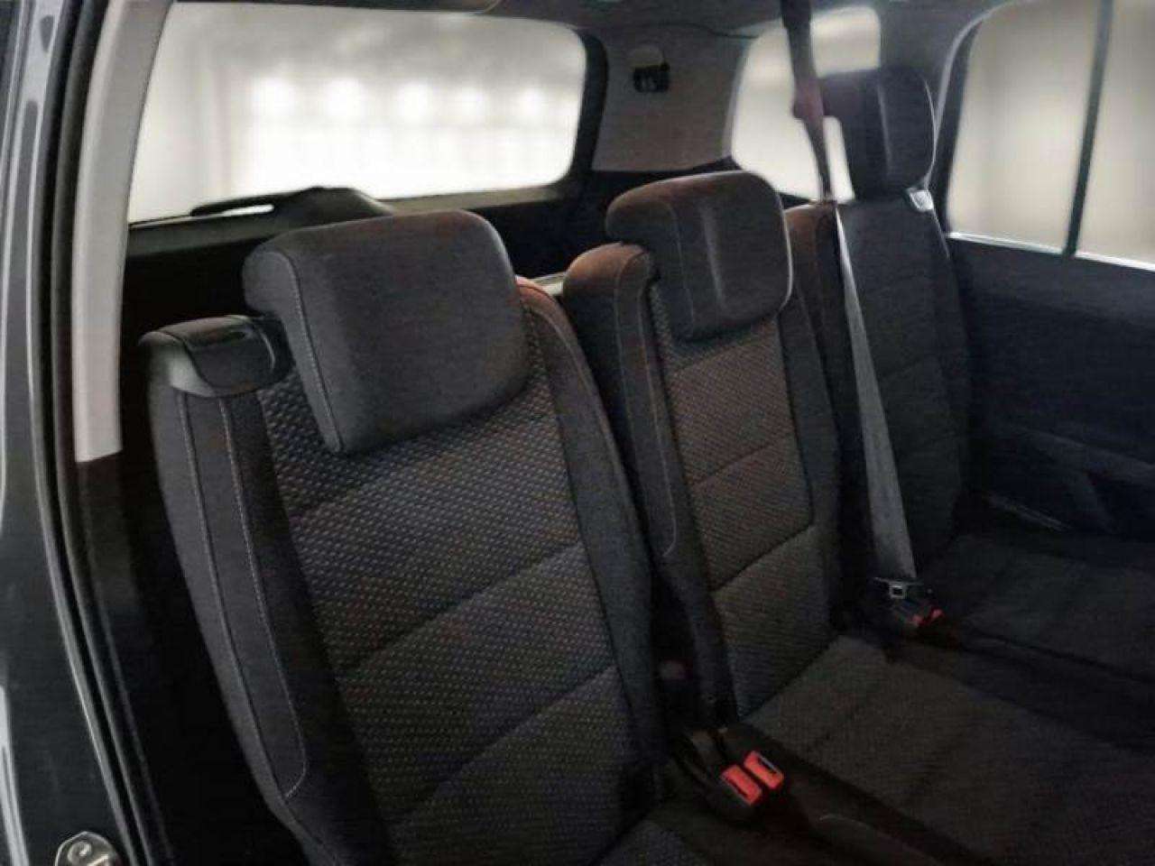 VW TOURAN en Minoautos