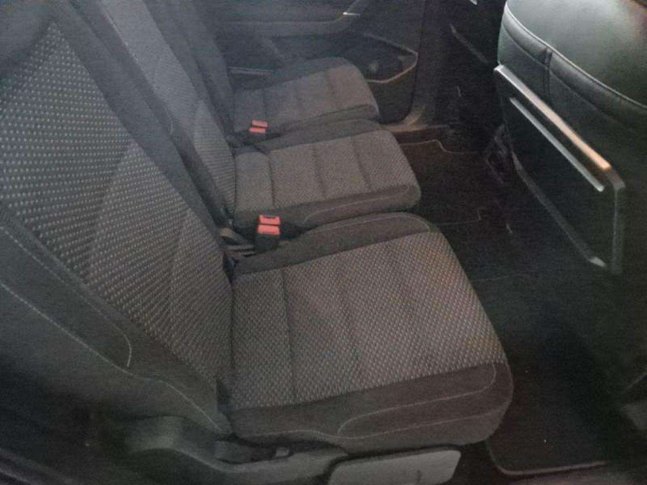 VW TOURAN en Minoautos