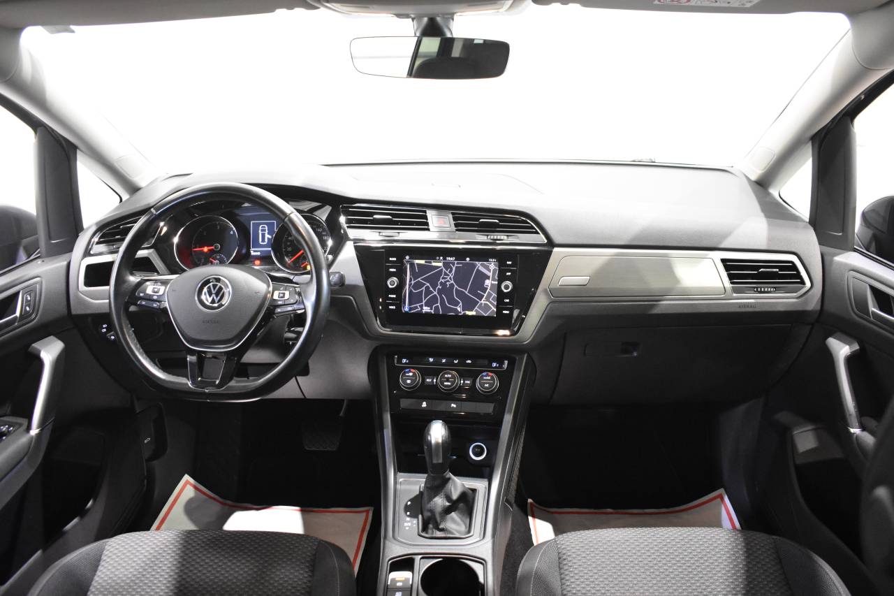 VW TOURAN en Minoautos