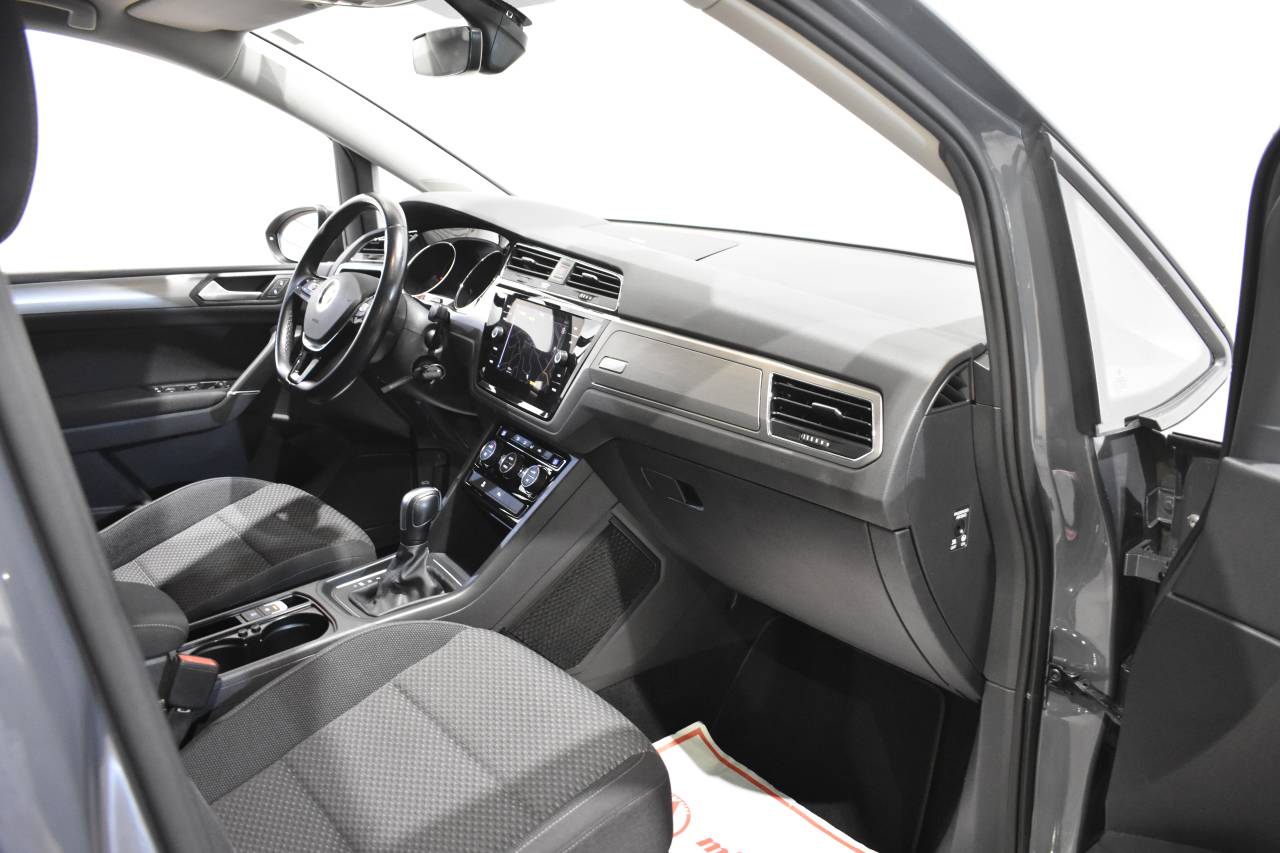 VW TOURAN en Minoautos