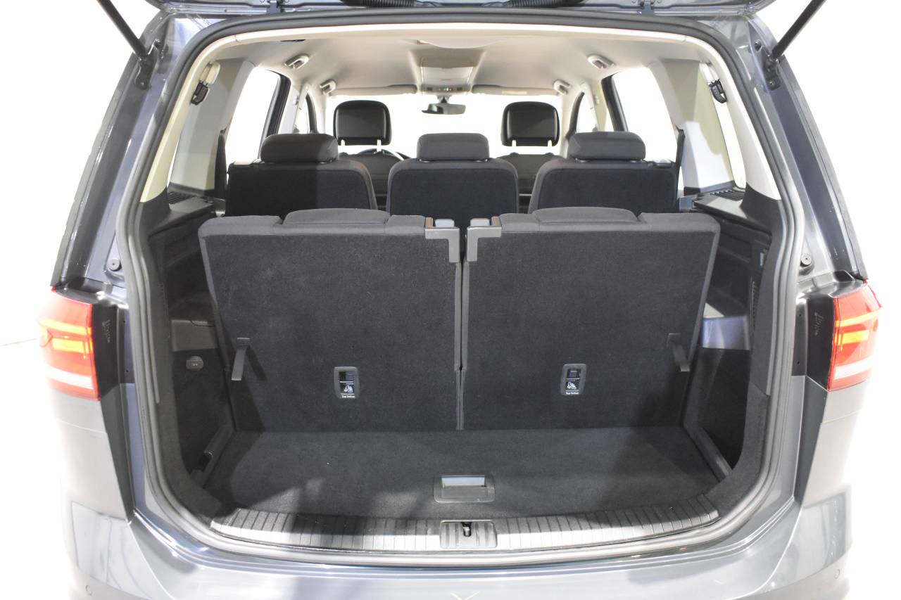 VW TOURAN en Minoautos