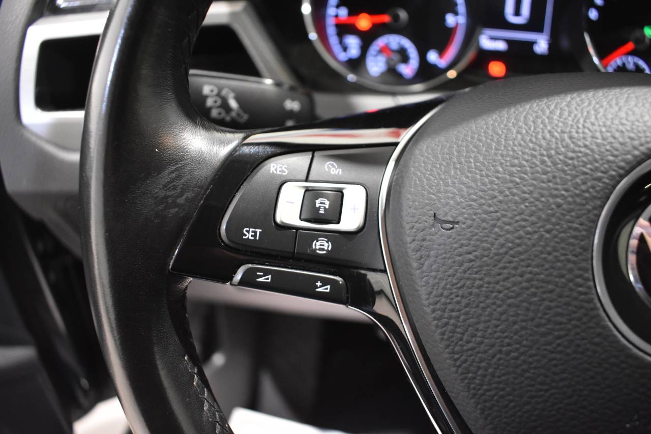 VW TOURAN en Minoautos