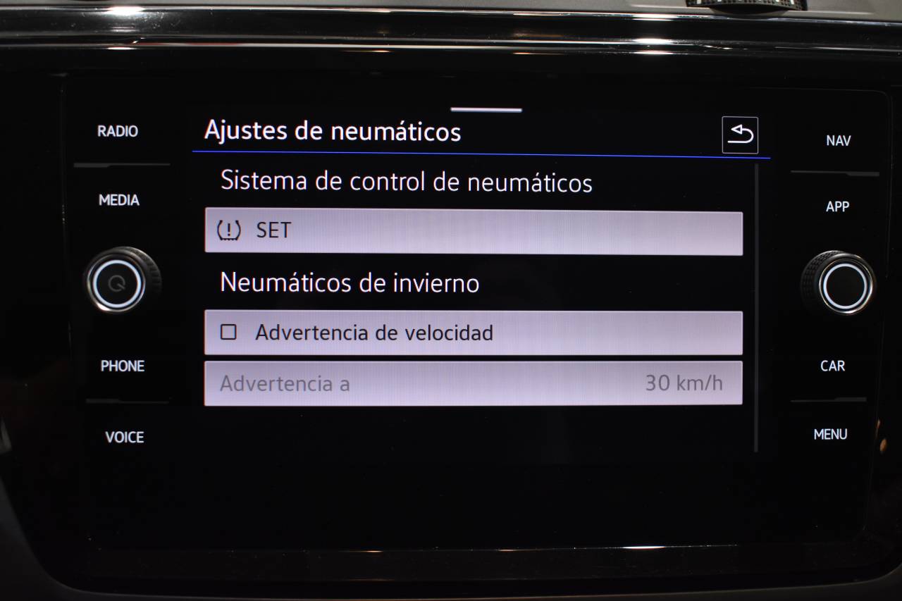 VW TOURAN en Minoautos