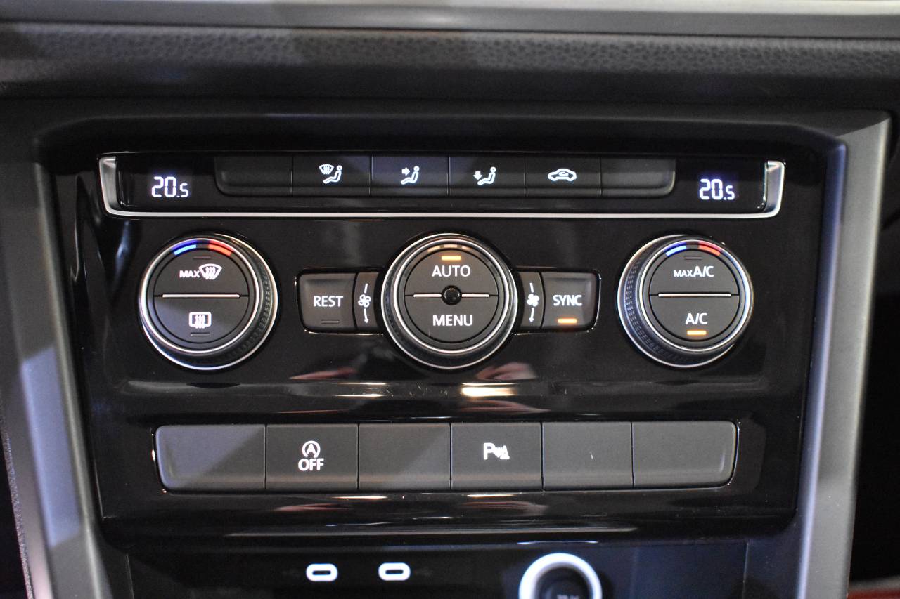 VW TOURAN en Minoautos