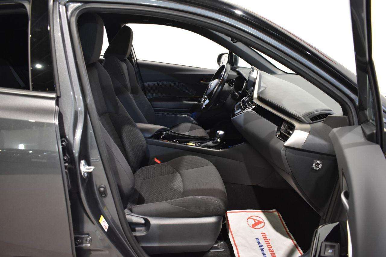 TOYOTA C-HR en Minoautos
