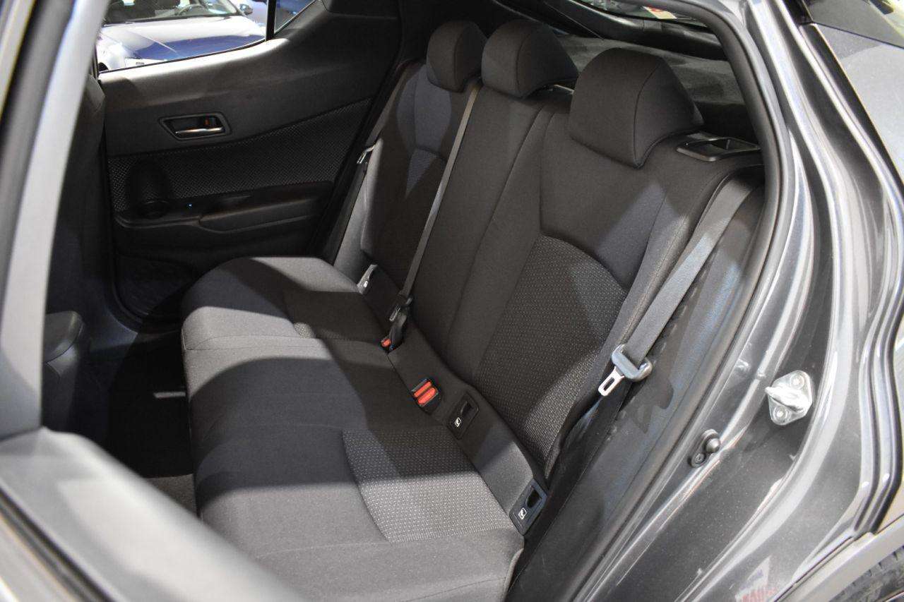TOYOTA C-HR en Minoautos