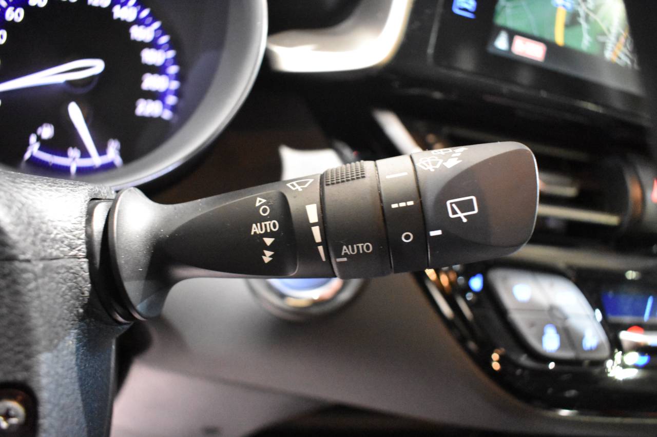 TOYOTA C-HR en Minoautos