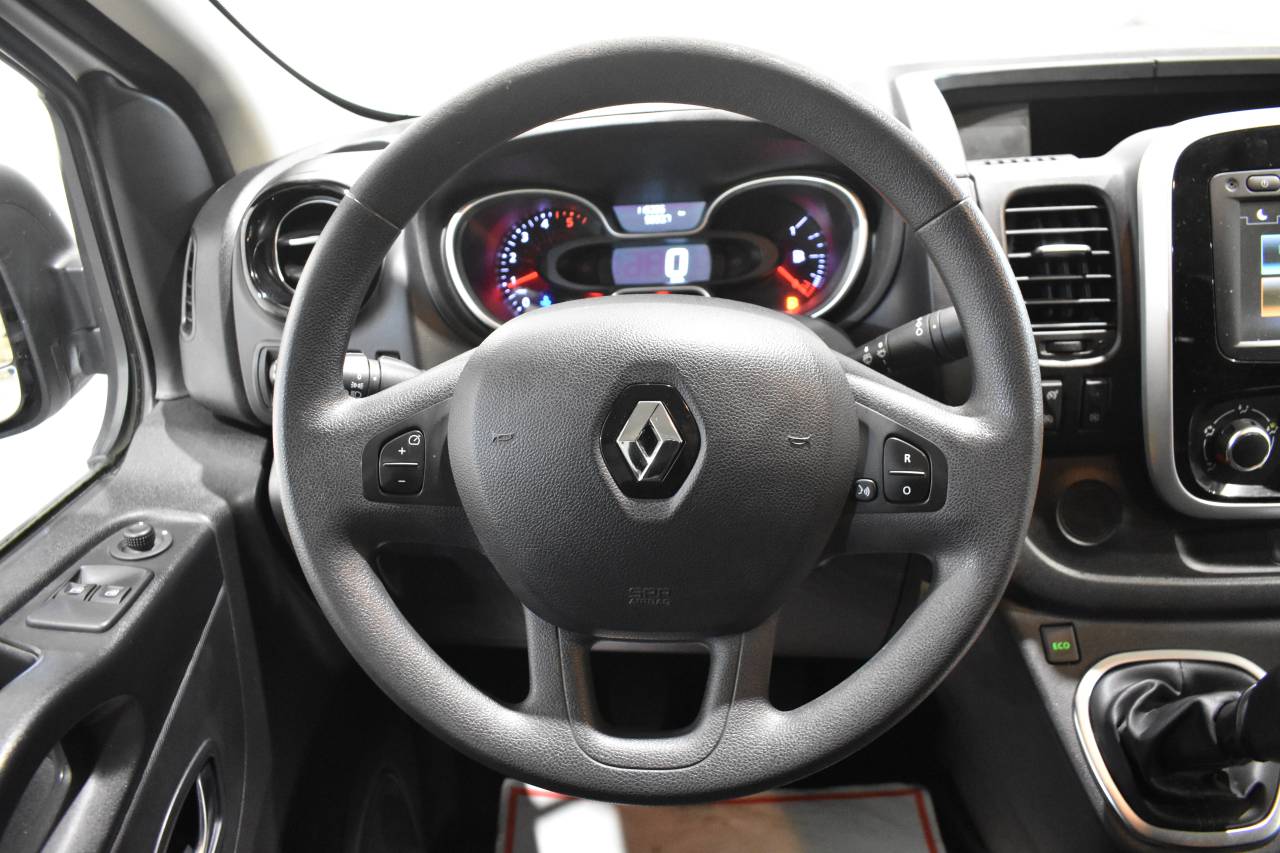 RENAULT TRAFIC en Minoautos