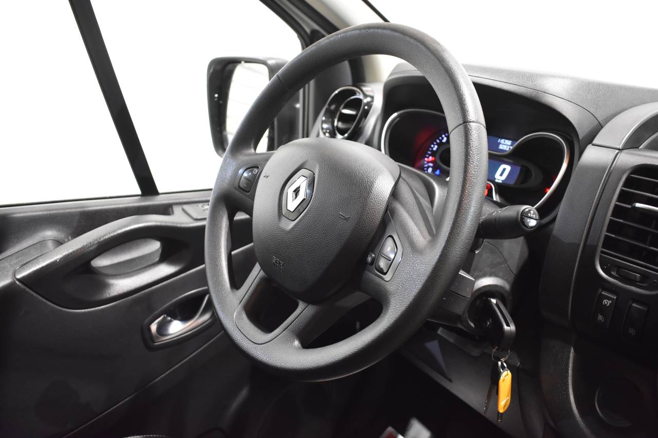 RENAULT TRAFIC en Minoautos