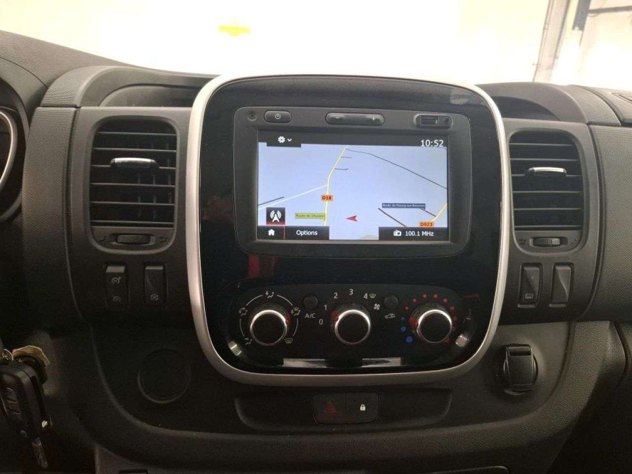 RENAULT TRAFIC en Minoautos