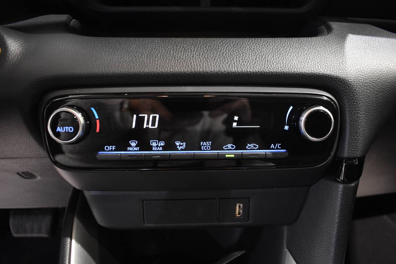 TOYOTA YARIS en Minoautos