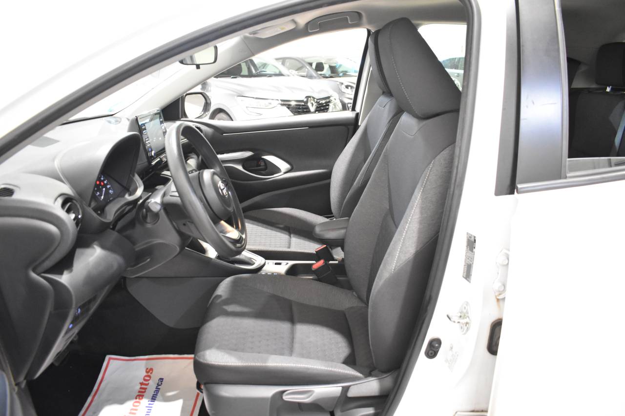 TOYOTA YARIS en Minoautos