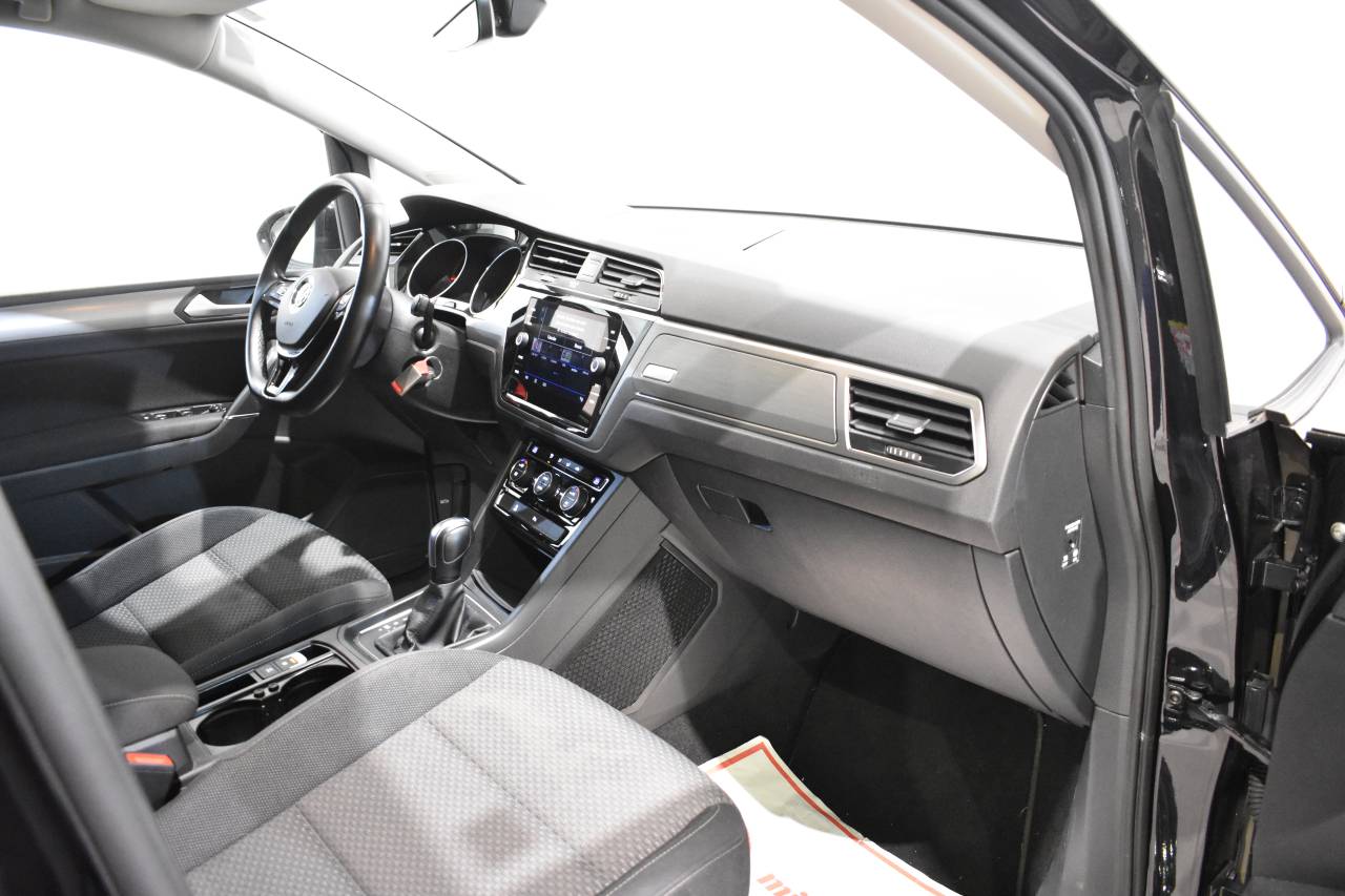 VW TOURAN en Minoautos