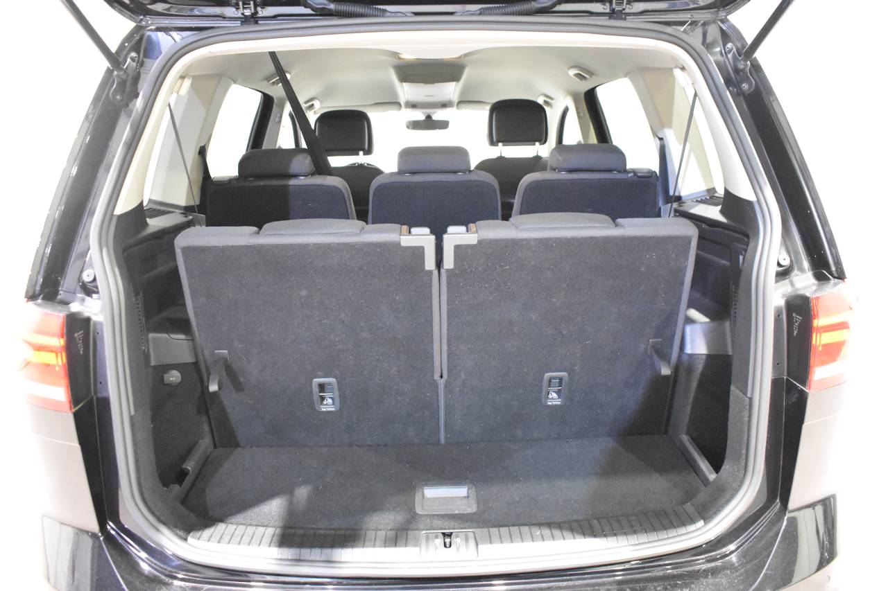 VW TOURAN en Minoautos