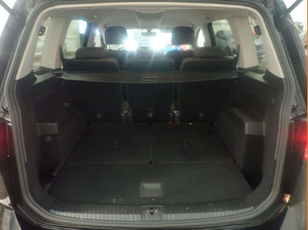 VW TOURAN en Minoautos