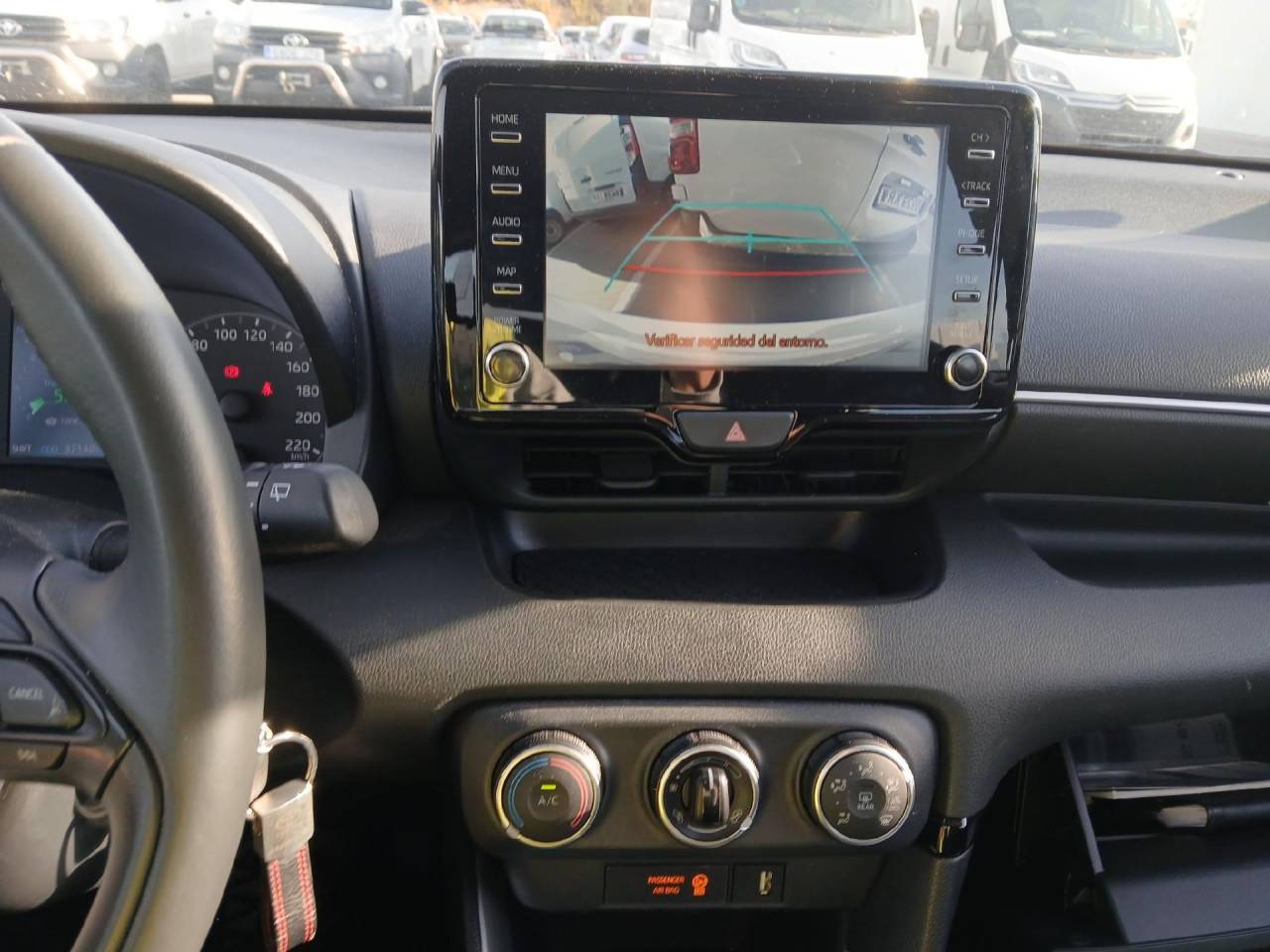 TOYOTA YARIS en Minoautos