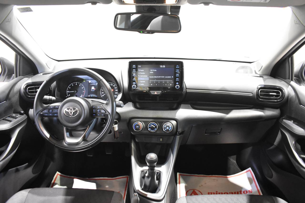 TOYOTA YARIS en Minoautos