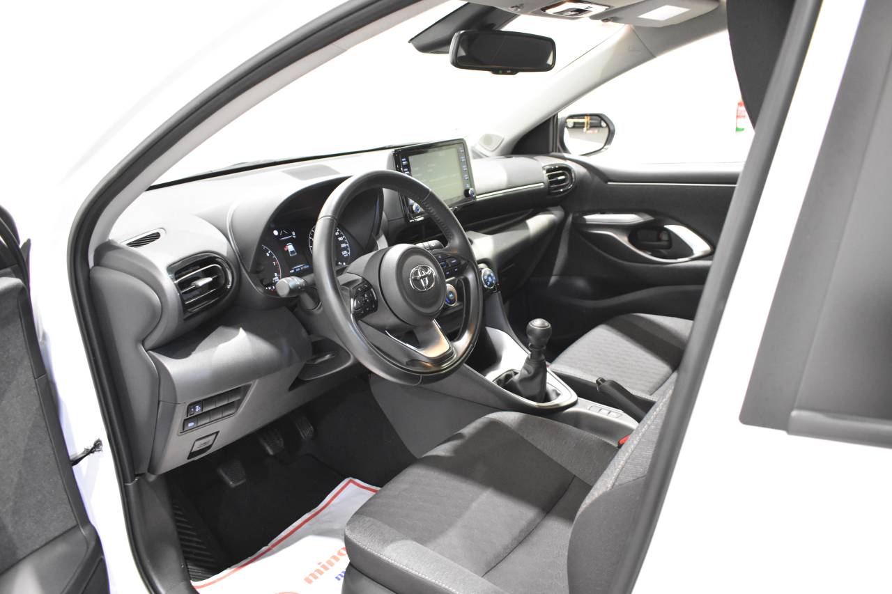 TOYOTA YARIS en Minoautos