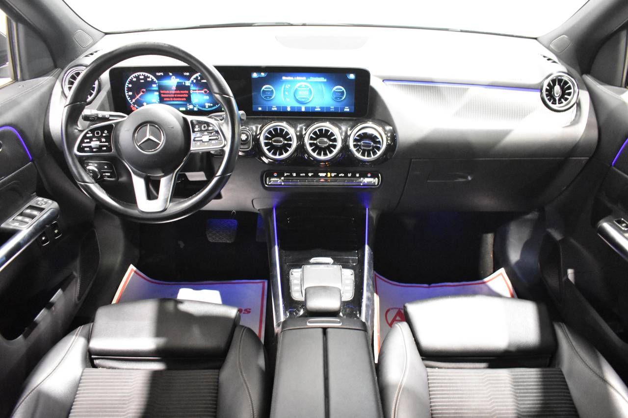 MERCEDES-BENZ CLASE GLA en Minoautos