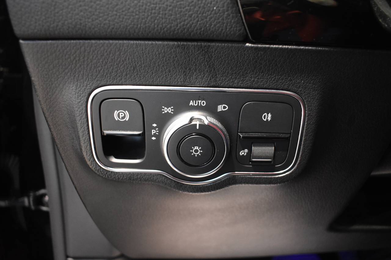 MERCEDES-BENZ CLASE GLA en Minoautos