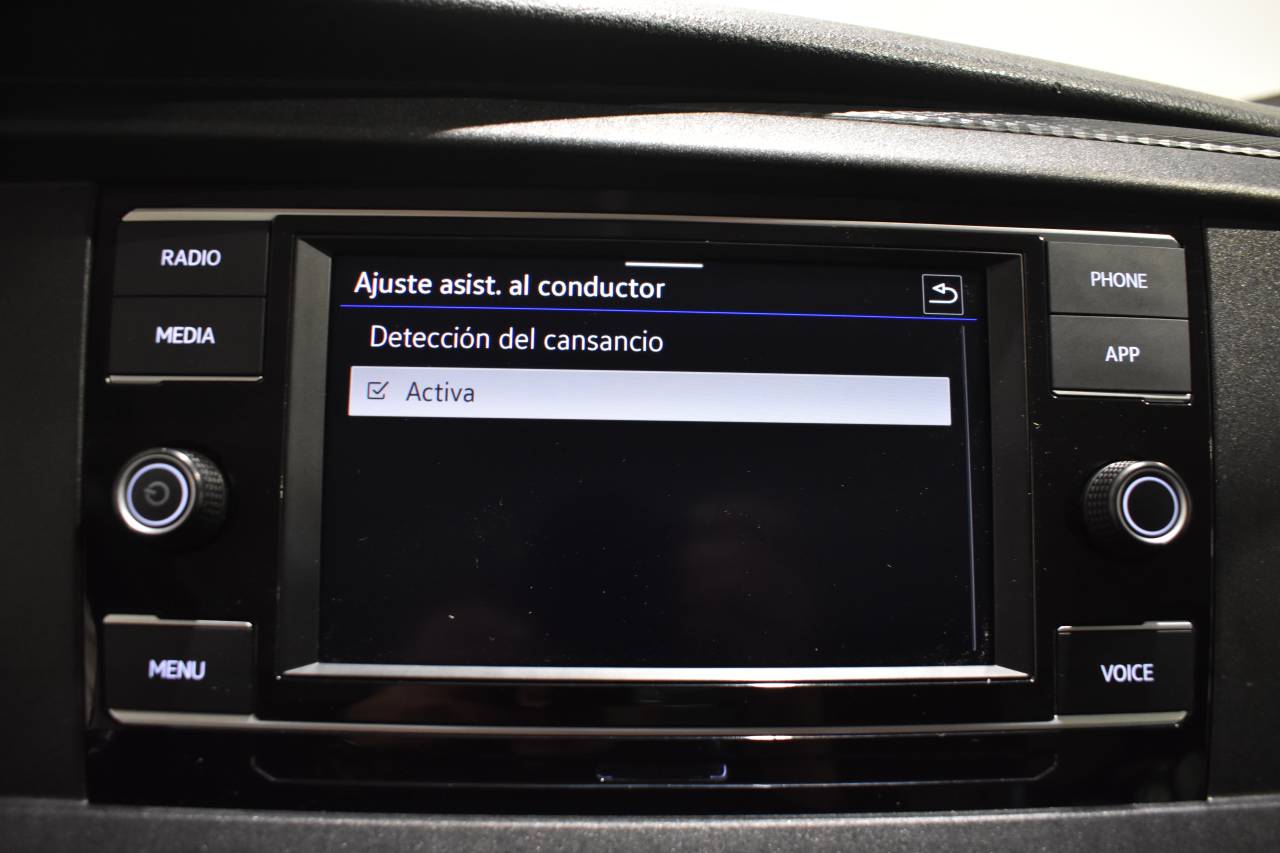 VW CARAVELLE en Minoautos