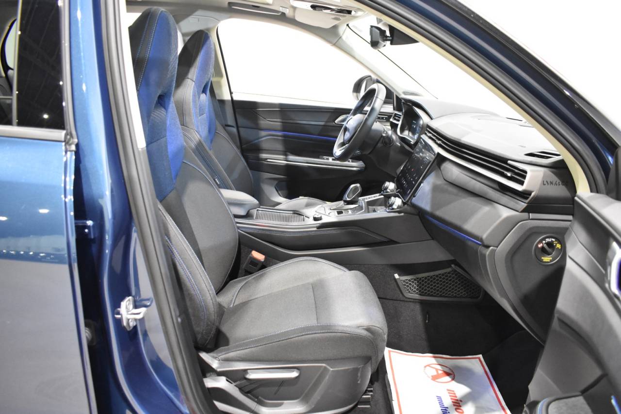 LYNK & CO 01 en Minoautos