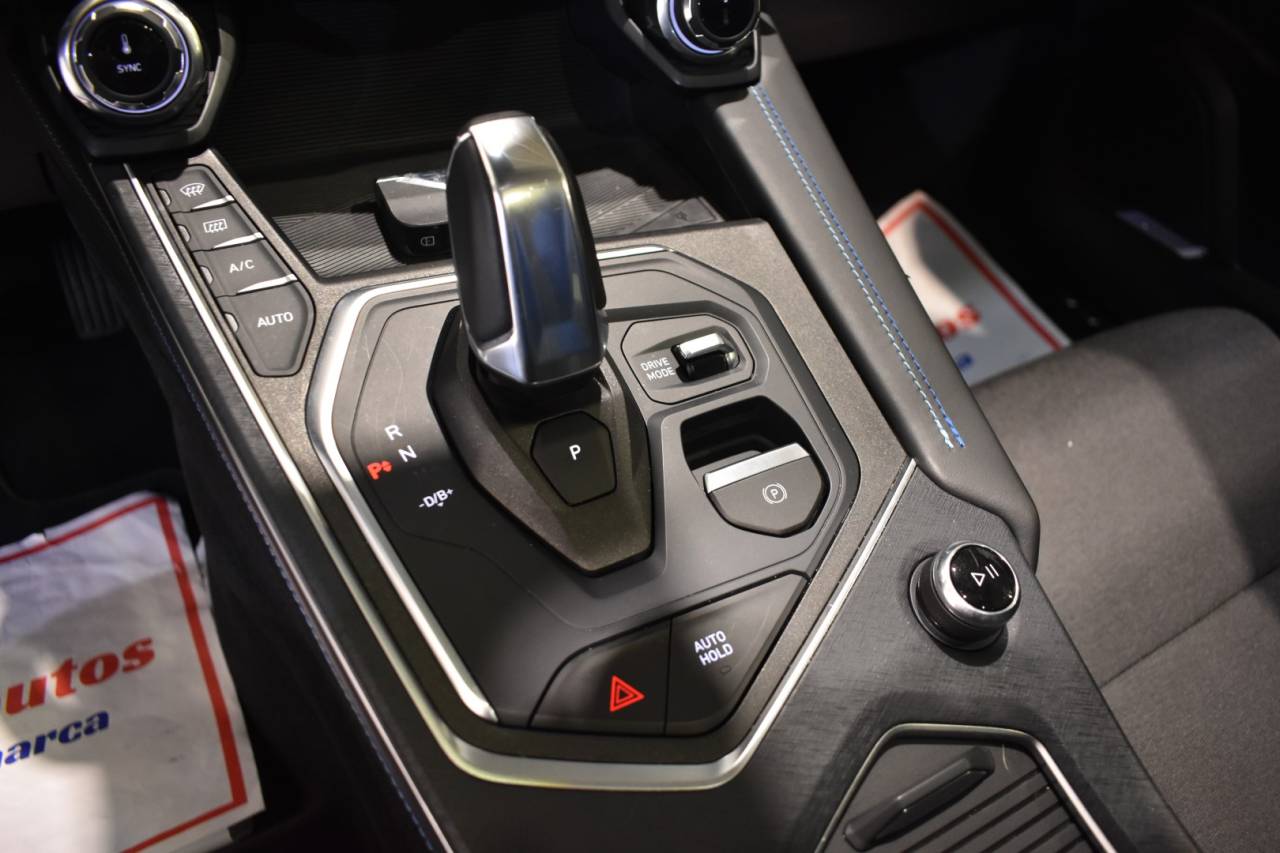 LYNK & CO 01 en Minoautos