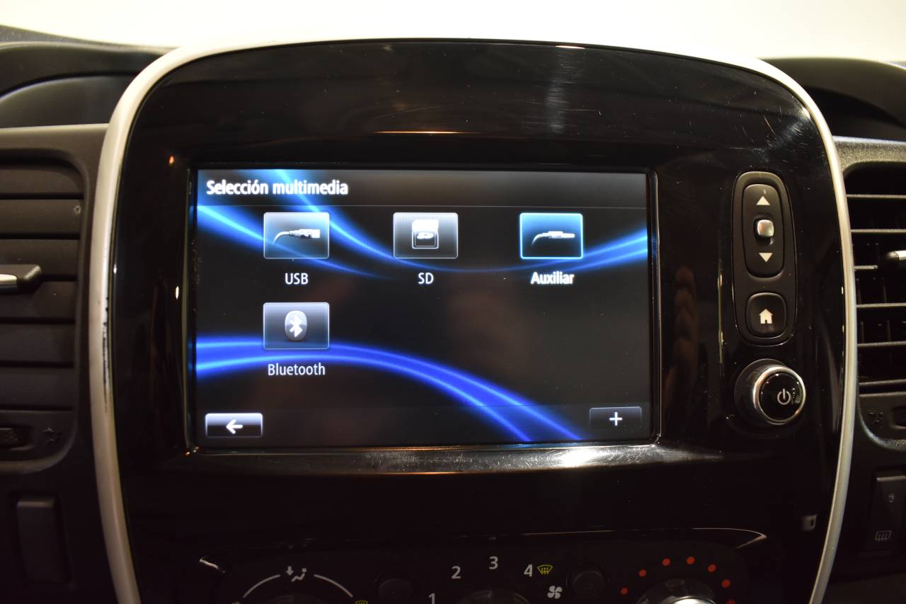 RENAULT TRAFIC en Minoautos