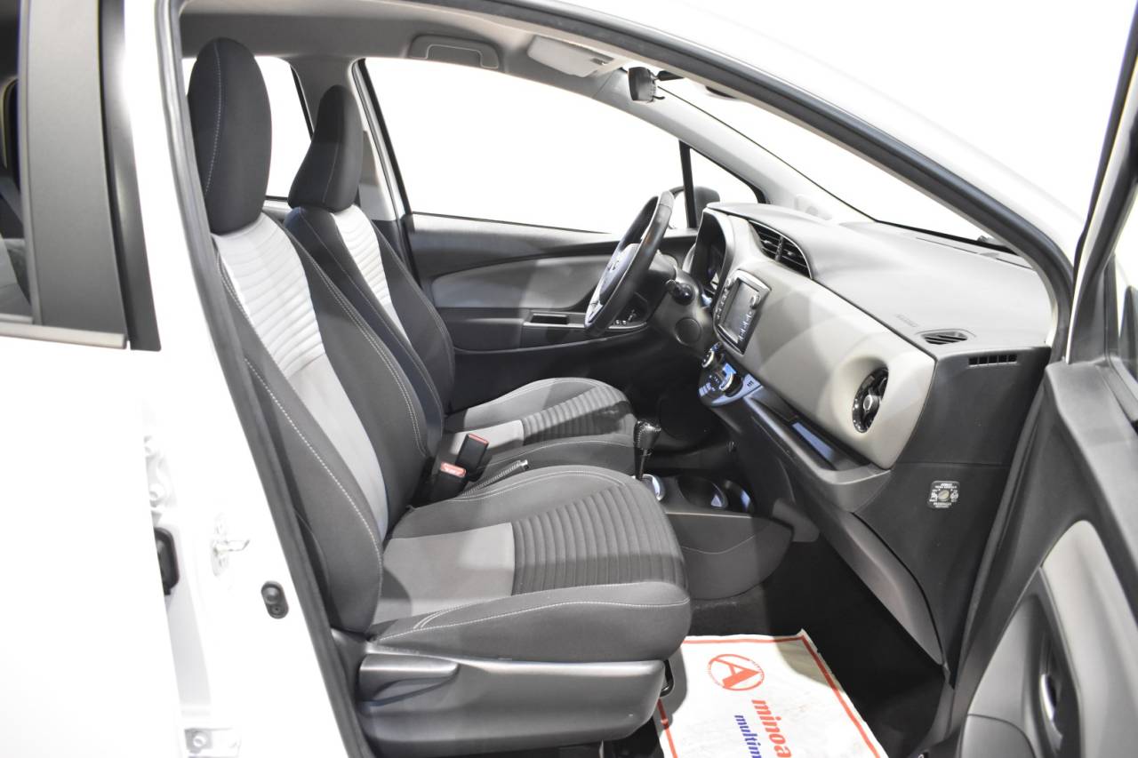 TOYOTA YARIS en Minoautos