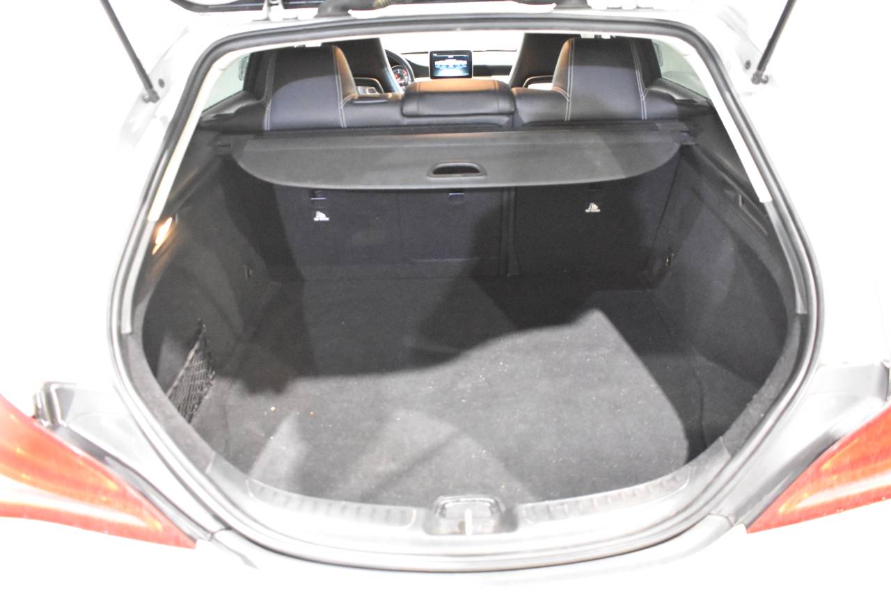 MERCEDES-BENZ CLA en Minoautos