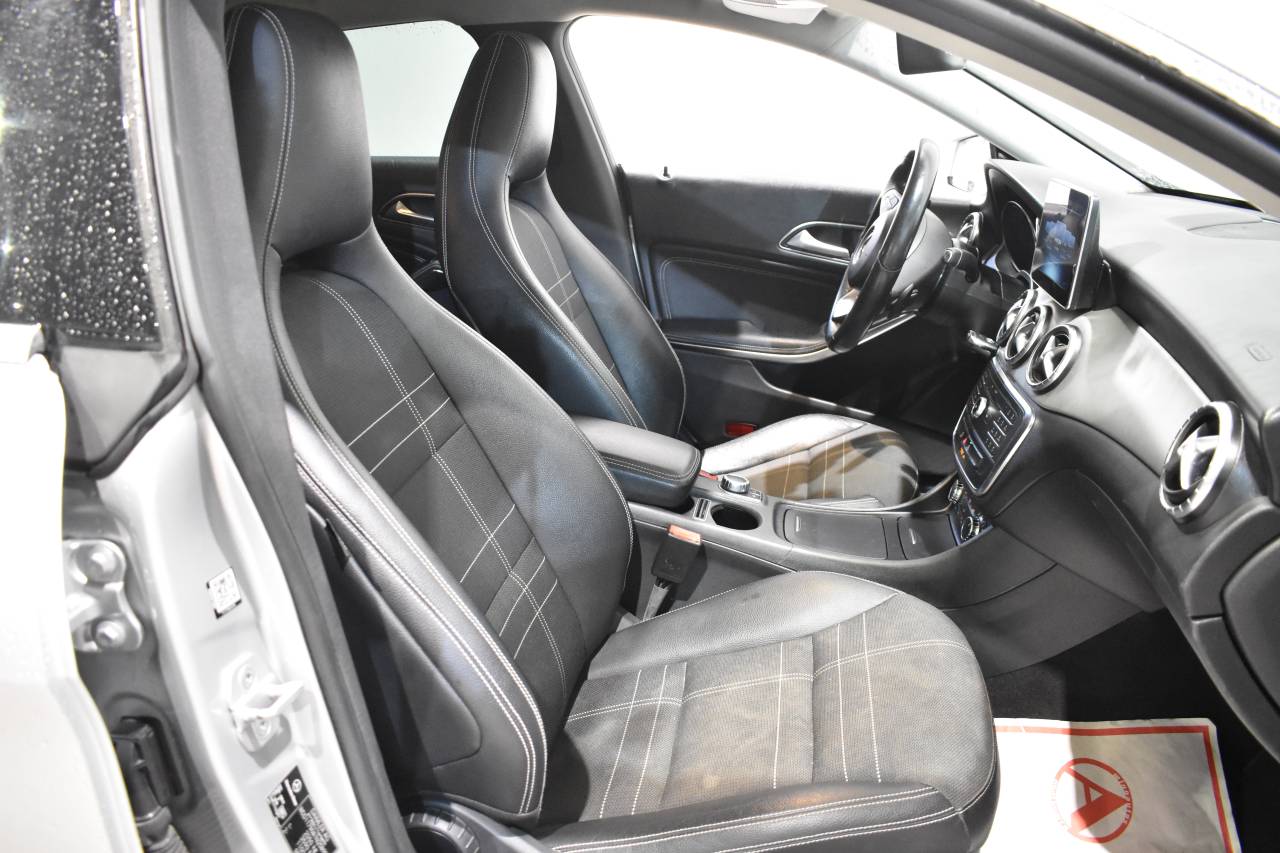 MERCEDES-BENZ CLA en Minoautos