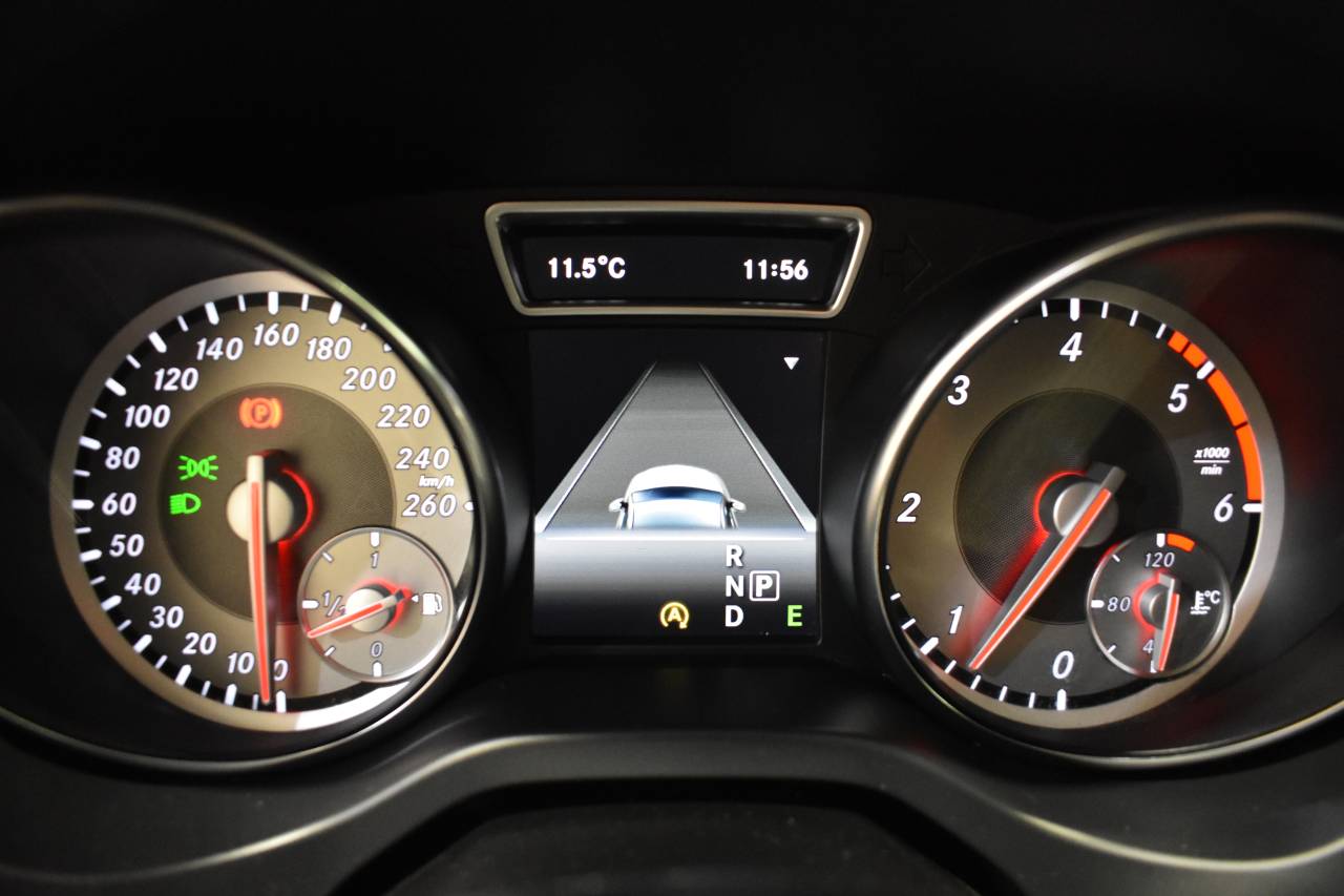MERCEDES-BENZ CLA en Minoautos