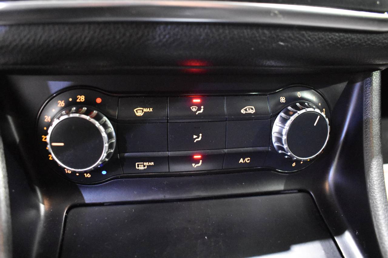 MERCEDES-BENZ CLA en Minoautos