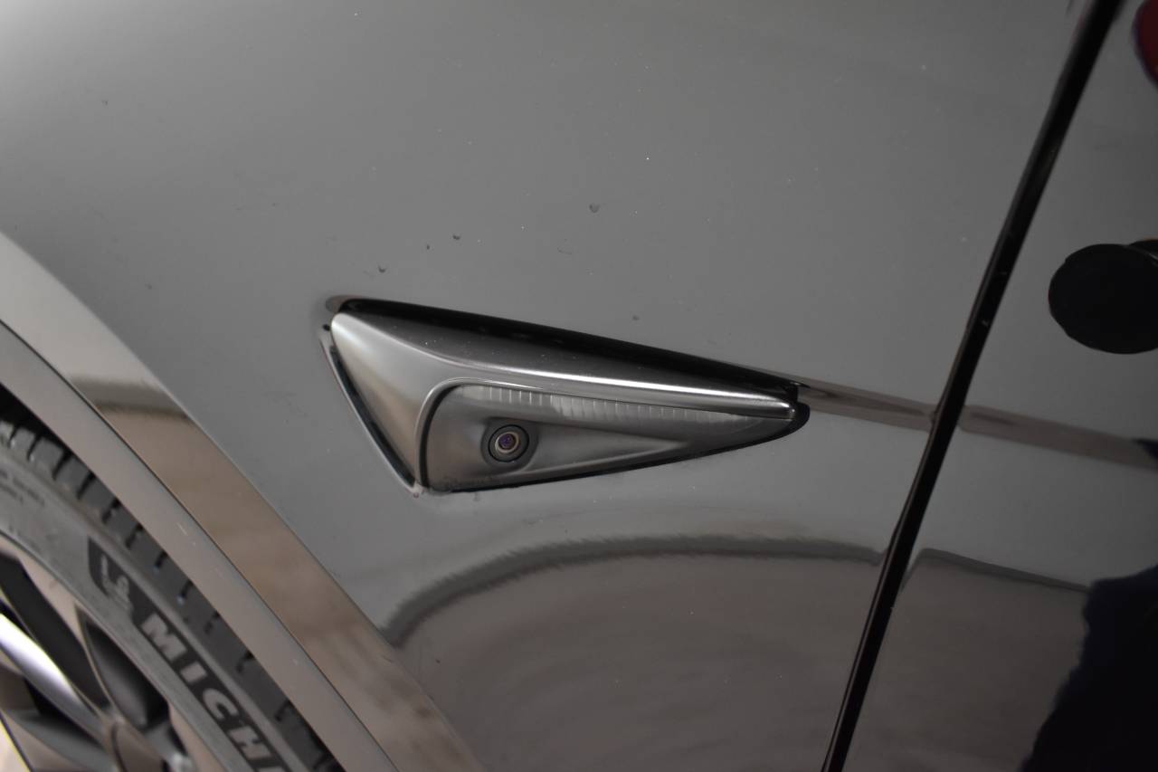 TESLA MODEL Y en Minoautos