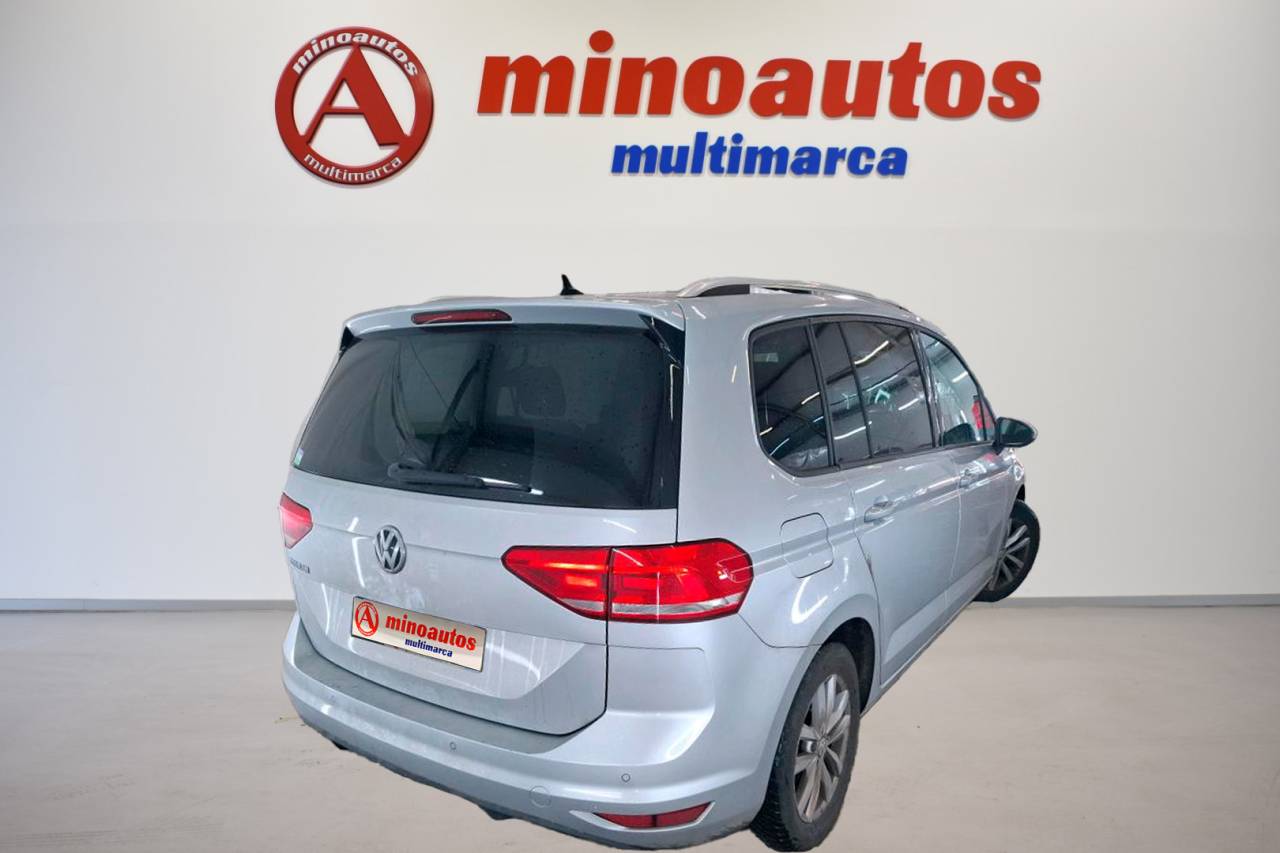 VW TOURAN en Minoautos