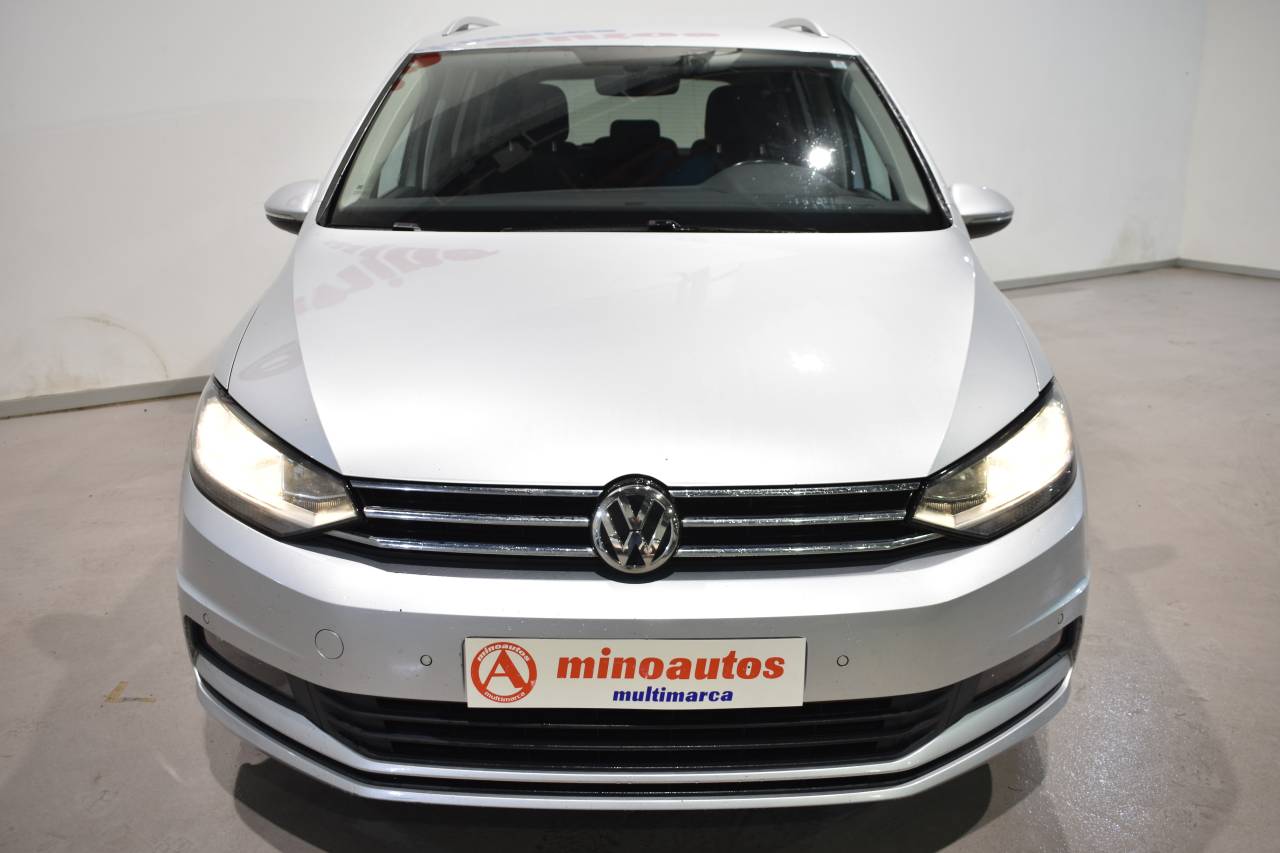 VW TOURAN en Minoautos