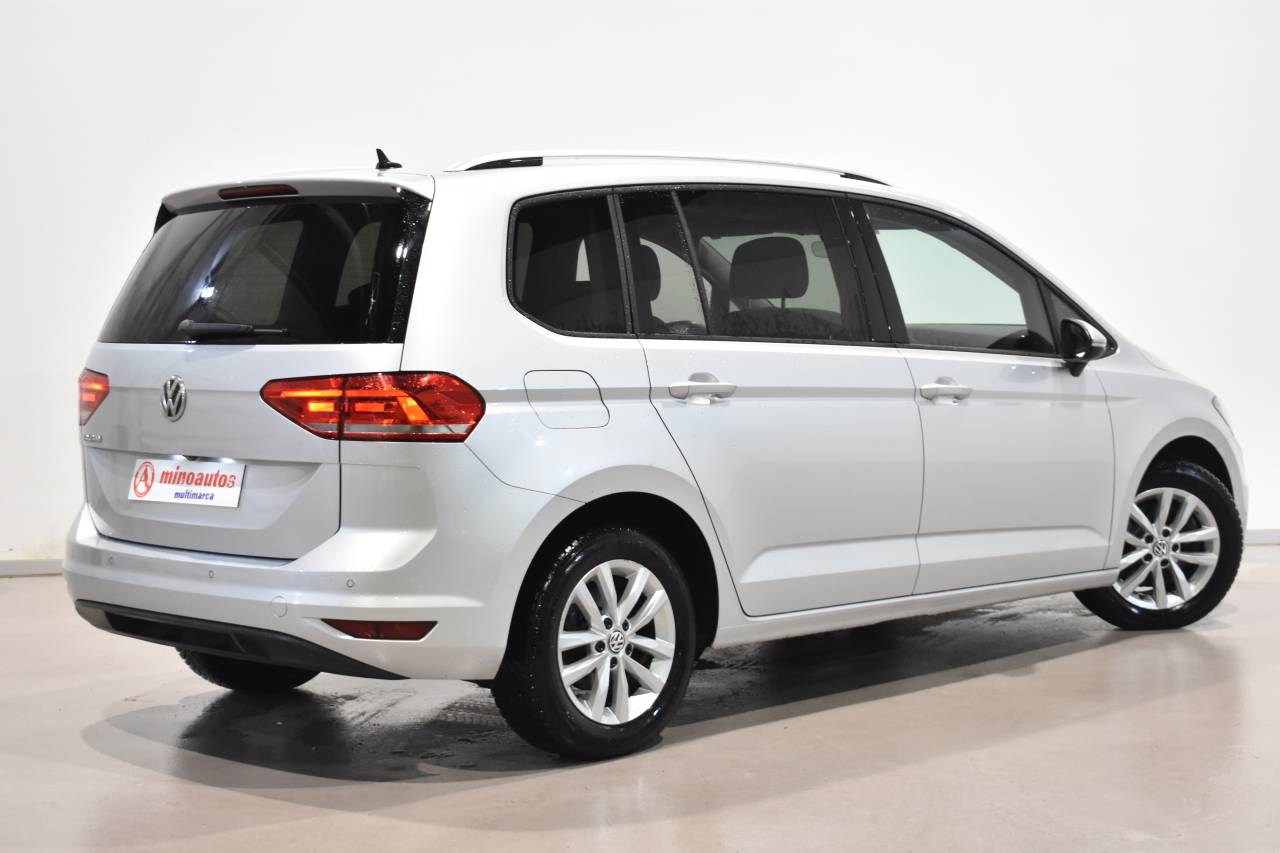 VW TOURAN en Minoautos