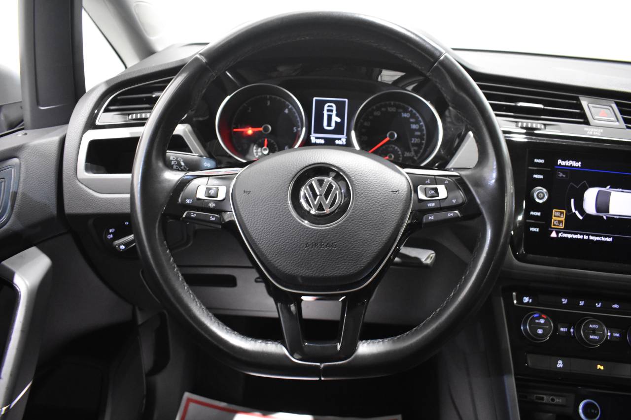 VW TOURAN en Minoautos