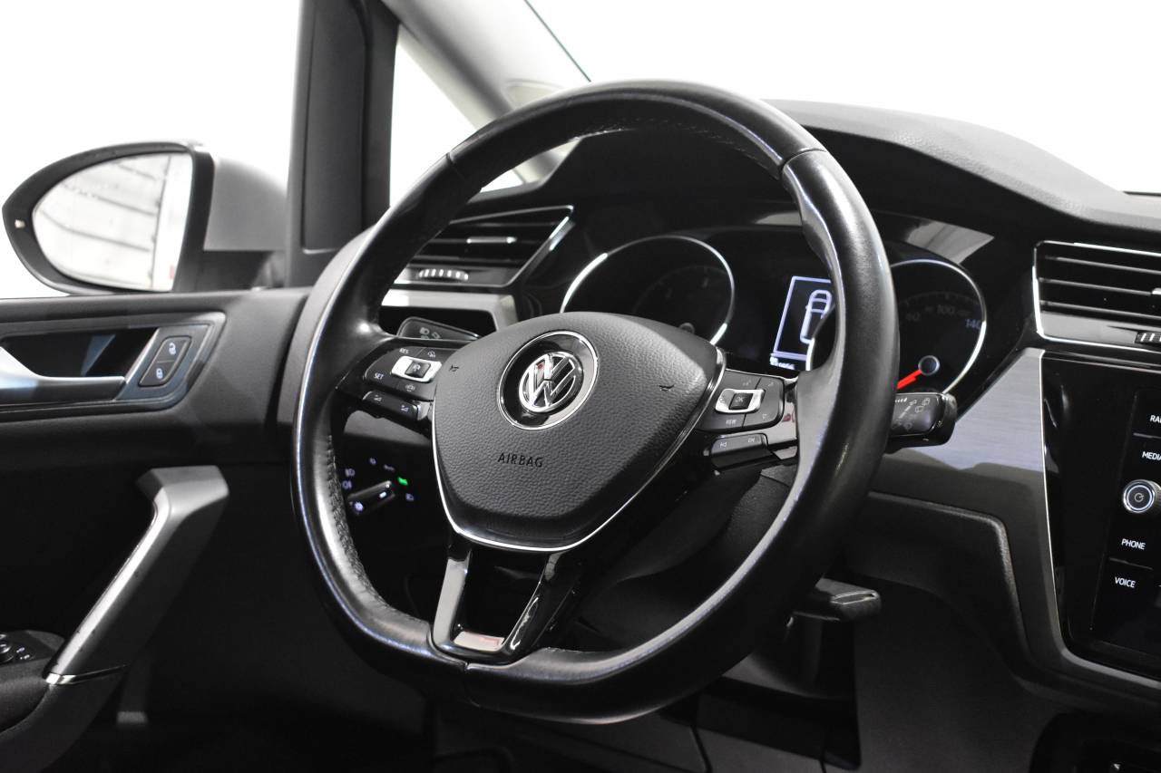VW TOURAN en Minoautos