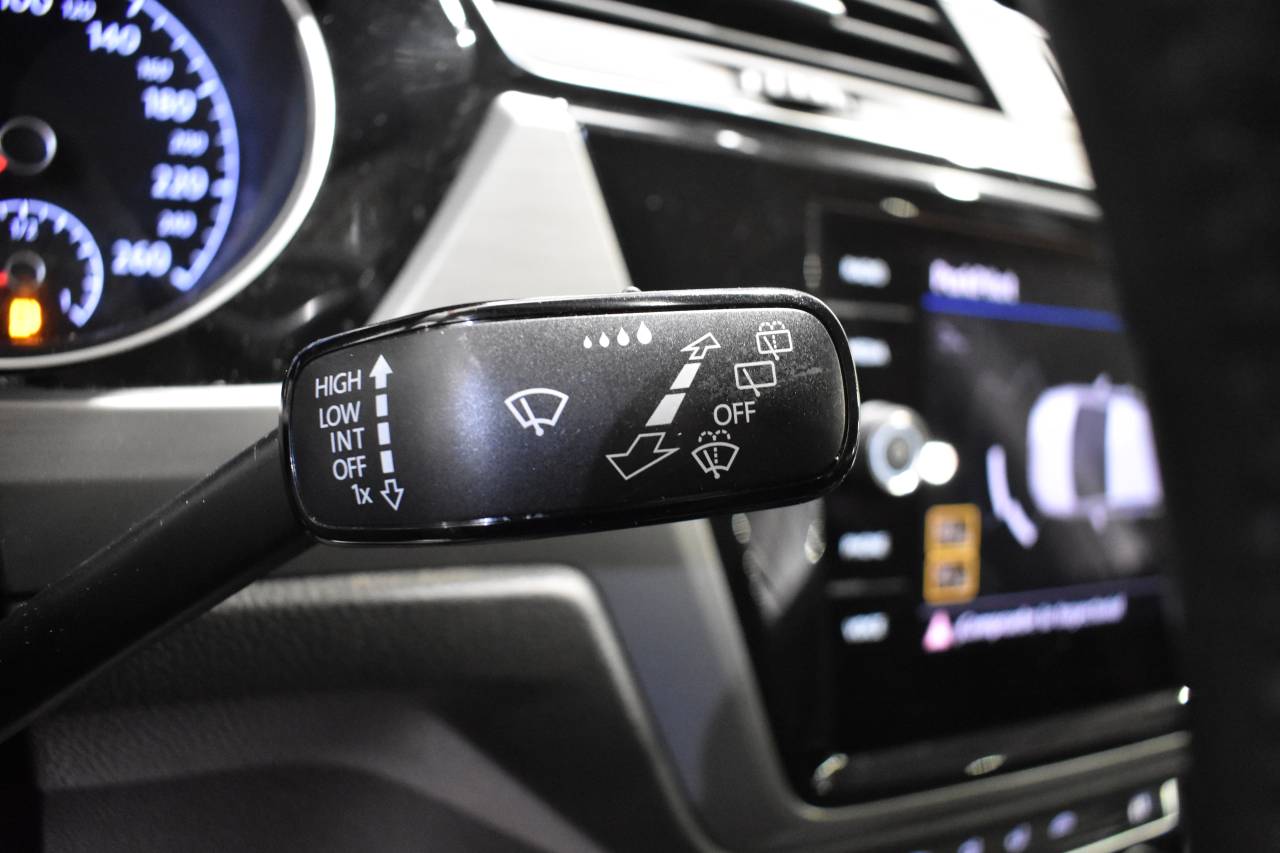 VW TOURAN en Minoautos