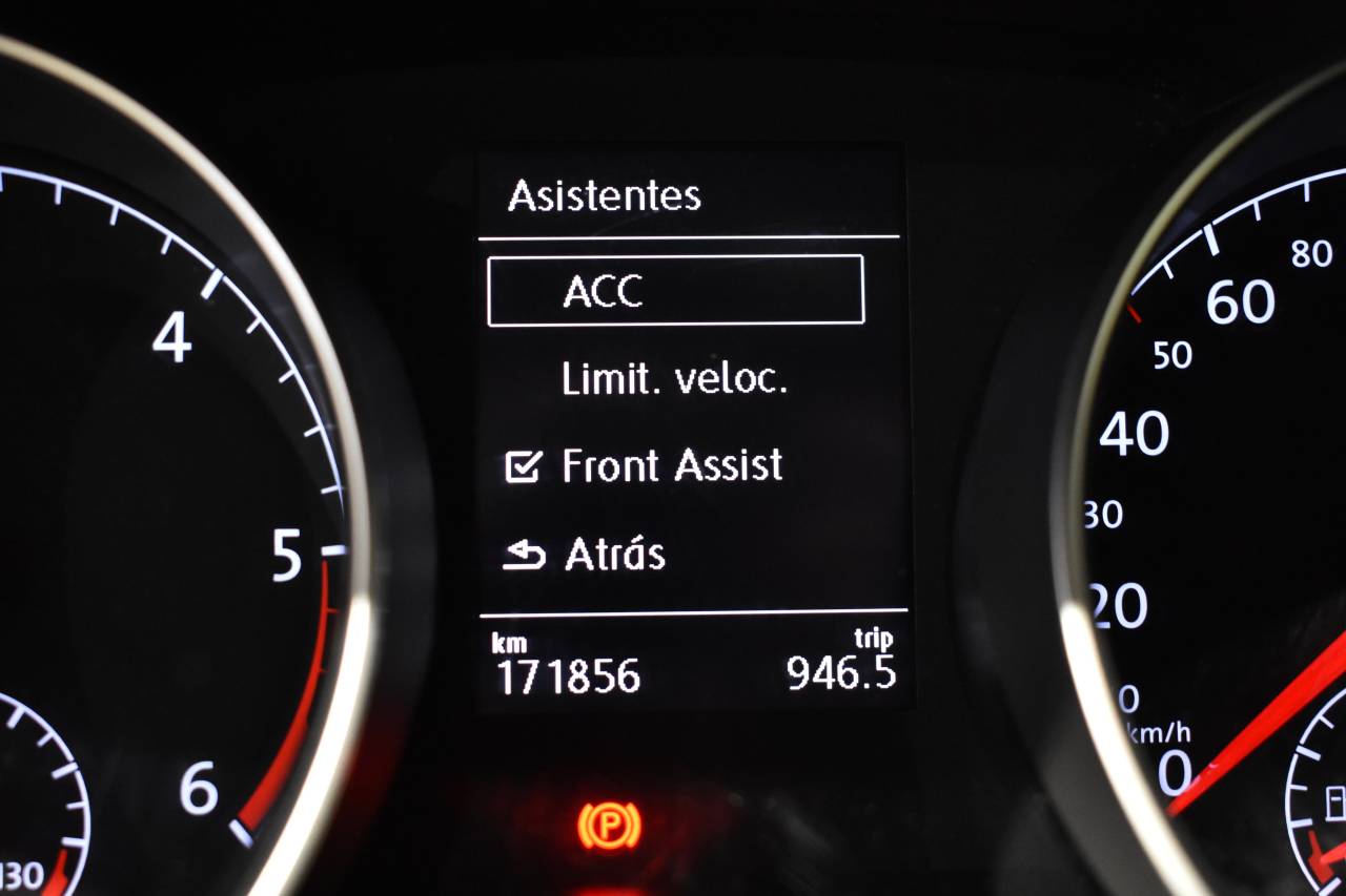 VW TOURAN en Minoautos