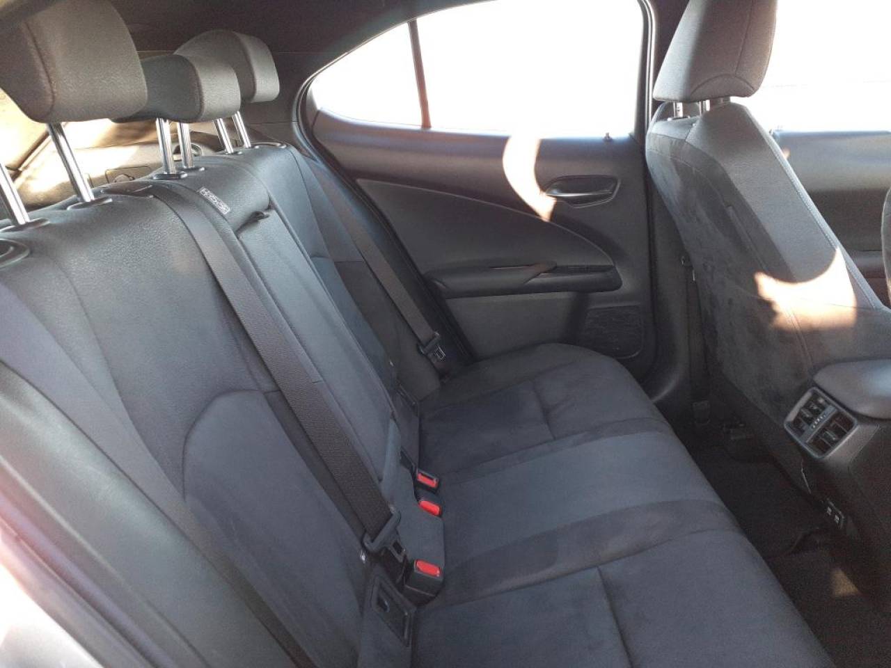 LEXUS UX en Minoautos