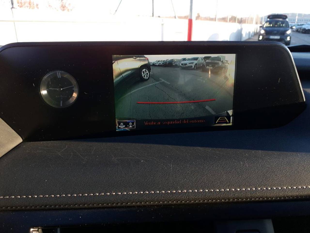 LEXUS UX en Minoautos