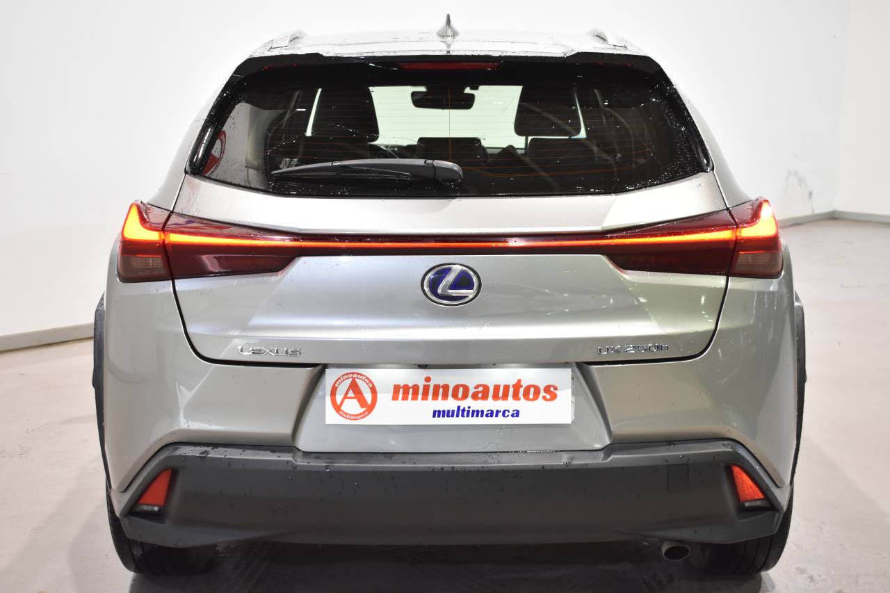 LEXUS UX en Minoautos