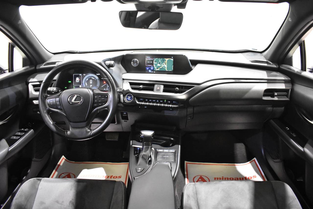 LEXUS UX en Minoautos